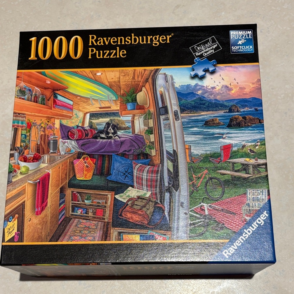 Ravensburger Vibrant Van Interior Puzzle